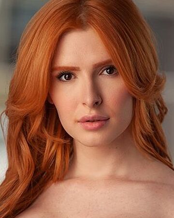 Chloe Redhead Chloe Redhead
